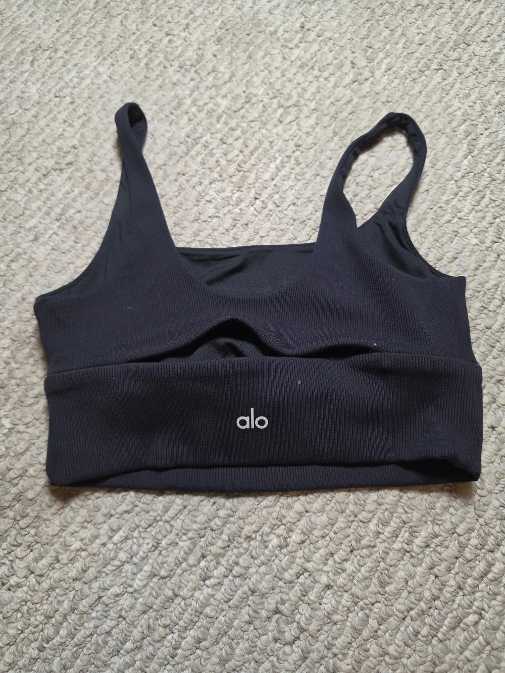 ALO Yoga Slit Bra - Black